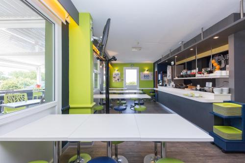 Ruang duduk di Ibis Budget Montelimar