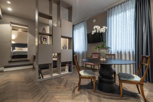 Mysuiteshome Apartments photo 67