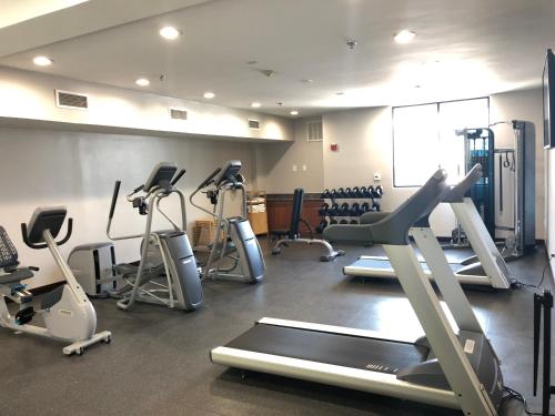 Country Inn & Suites by Radisson, San Jose International Airport, CA Image