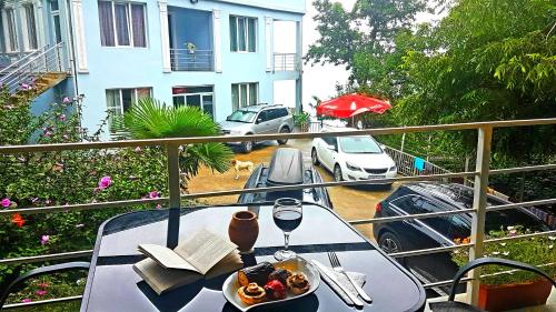 Foto da galeria de Calypso Kvariati Inn em Kvariati