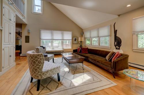 Vineyard Artist's Haven – Photos 2