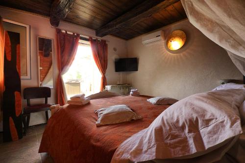 Postel nebo postele na pokoji v ubytování Villa Tamara Country & Spa Suites
