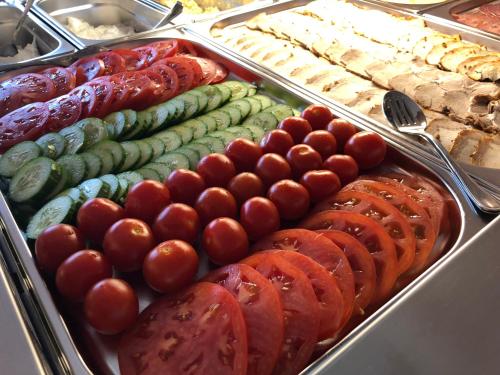 Makanan di atau berdekatan hotel
