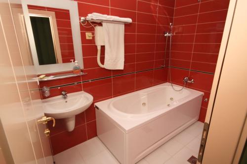 Ένα μπάνιο στο Hotel Le Pont