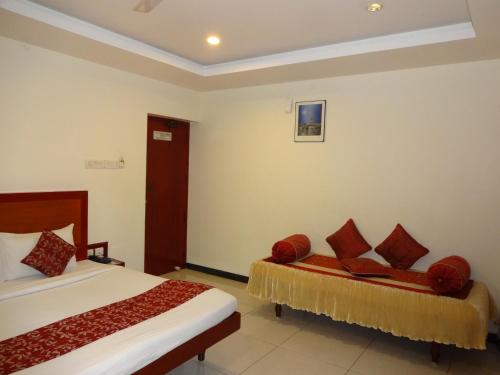 Gallery image of Hotel Sri Sabthagiri in Puducherry