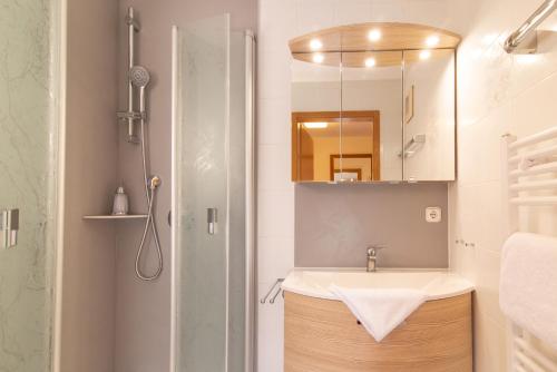 Een badkamer bij Hotel Alte Krone