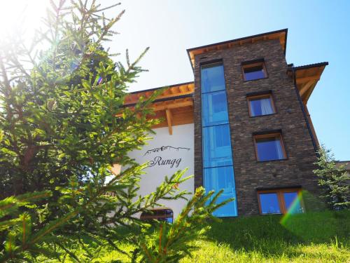 Gallery image of Guesthouse Rungg in Badia