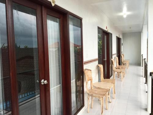 Balkón nebo terasa v ubytování Taman Ratih Guest House