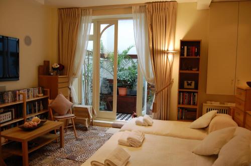 Georgiana's Guesthouse photo 39