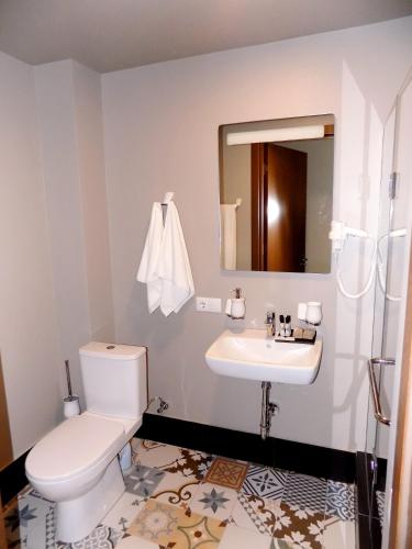 Un baño de Garden Palace