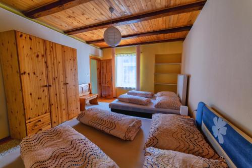 Posteľ alebo postele v izbe v ubytovaní Apartment Anna