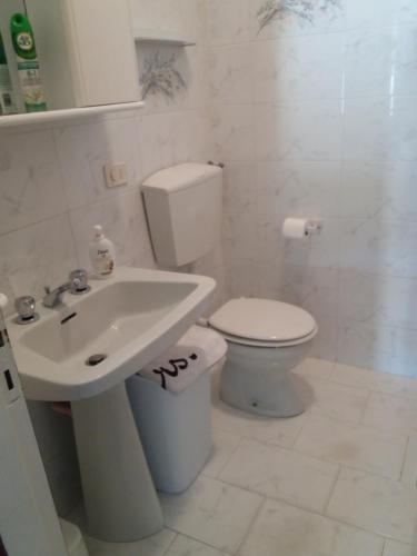 Ένα μπάνιο στο Casa Enrica