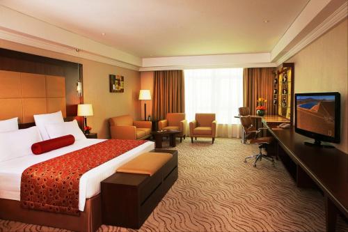 Park Regis Kris Kin Hotel Image