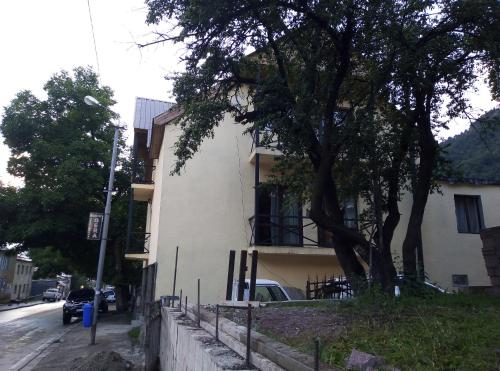 Imagen de la galería de Guesthouse Gera, en Mestia