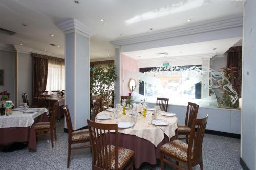 Restoran ili drugo mesto za obedovanje u objektu Astor Hotel Vintage