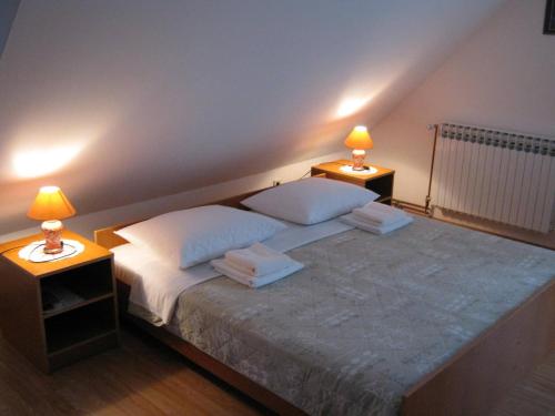 Krevet ili kreveti u jedinici u objektu Apartments Sven