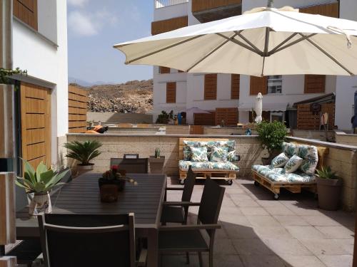 Nuevo y acogedor duplex frente al mar