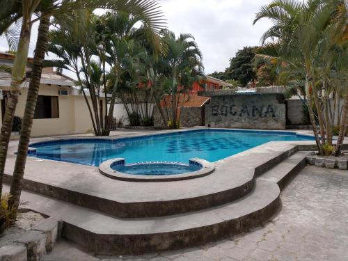 Bazén v ubytování La Bocana nebo v jeho okolí