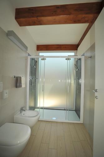 Un baño de My Hotel