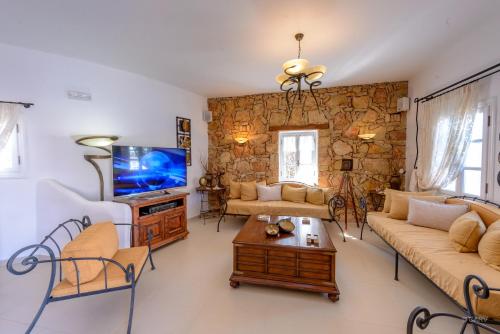Galeriebild der Unterkunft Chora Resort Hotel & Spa in Folegandros Chora