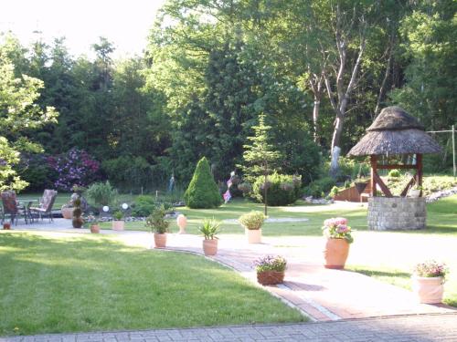 Taman di luar Ferienwohnung Bredehöft