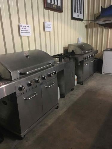 Una cocina o cocineta en Coonawarra Ensuite Unit B