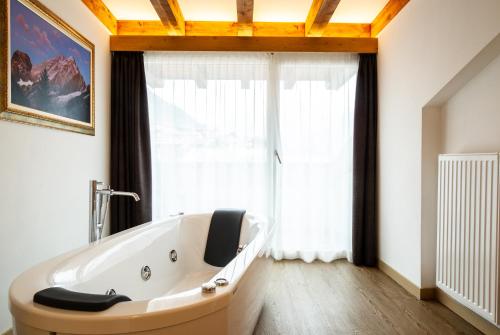 Galería fotográfica de Hotel Cirelle Suite & Spa en Canazei