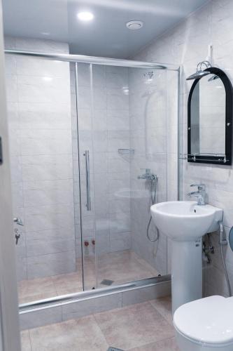 Ένα μπάνιο στο Avlabari Terrace Rooms