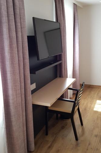 Televisyen dan/atau pusat hiburan di Hotel U7