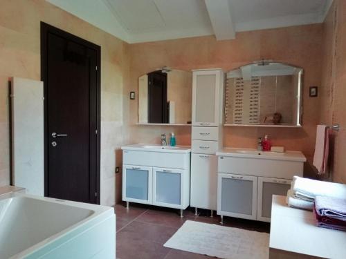 Et badeværelse på Apartments in Villa Azra