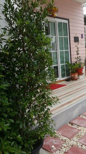 Jardín al aire libre en Patchy & PPraw Family