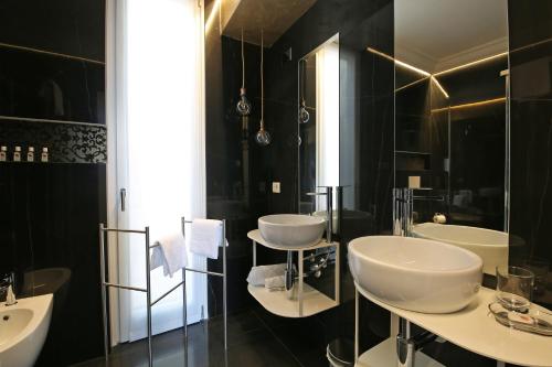 Kylpyhuone majoituspaikassa palazzo barindelli suite verde