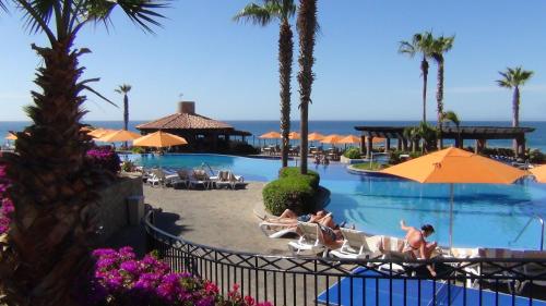 Imagen de la galería de Suites at PB Sunset Beach Golf and Spa Cabo San Lucas, en Cabo San Lucas