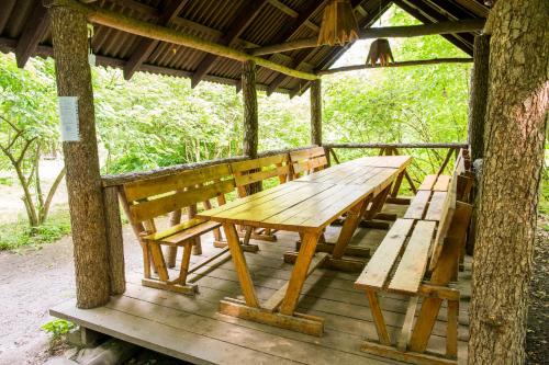 Κήπος έξω από το FG Dzherelo S