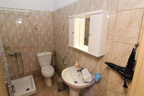 Gallery image of Studios Avra in Skala Rachoniou