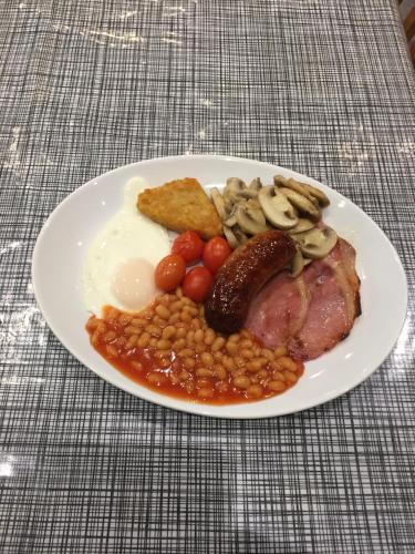 Mad på pensionatet eller i nærheden