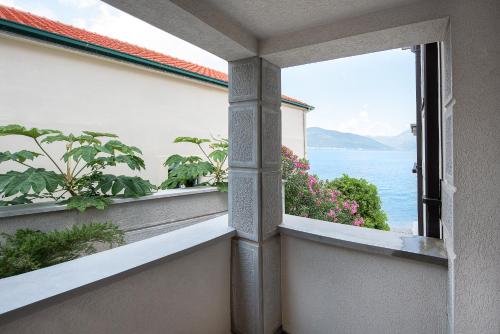 Gambar di galeri bagi Santorini Apart di Tivat