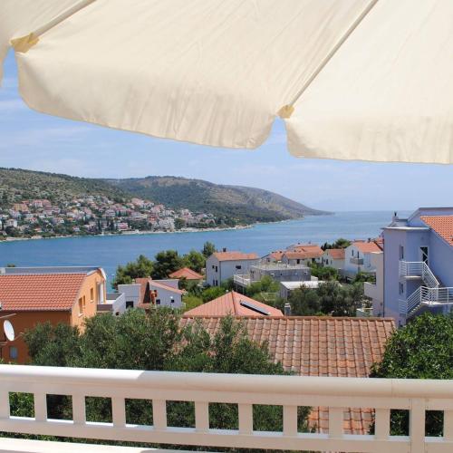 Ciovo Apartments