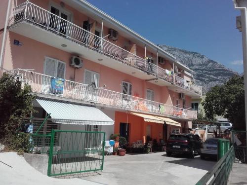 Gambar di galeri bagi Apartmani Jela di Makarska