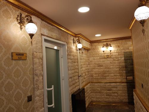 Ein Badezimmer in der Unterkunft Savona Otel Sivas