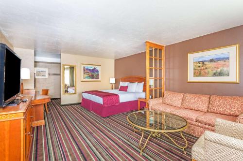 Легло или легла в стая в Days Inn & Suites by Wyndham Logan