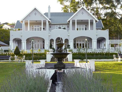 Сад в Parkes Manor