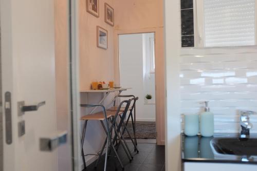 Like-home-T1 Apt-Campo de Ourique