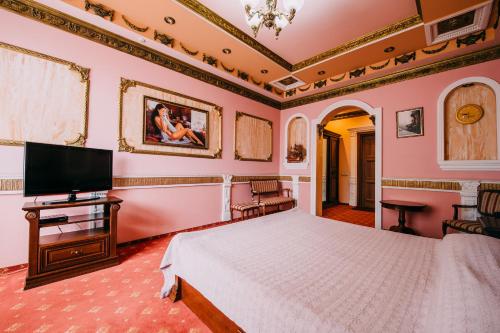 Urartu Hotelにあるテレビまたはエンターテインメントセンター