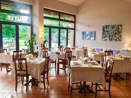 Restaurace v ubytování Albergo Cosmera