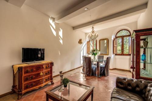 Campo di Fiori 2 bedroom Via Giulia