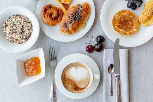 Mad på hotellet eller i nærheden