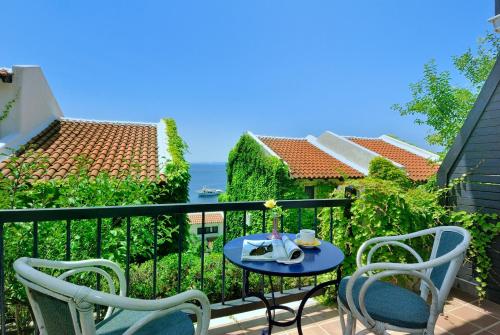 Gallery image of Adrina Beach Hotel in Panormos Skopelos