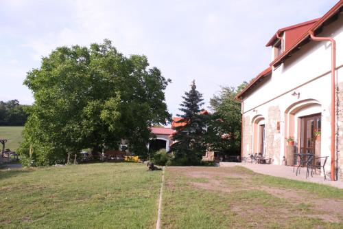 Gallery image of Statek Malčany in Čím