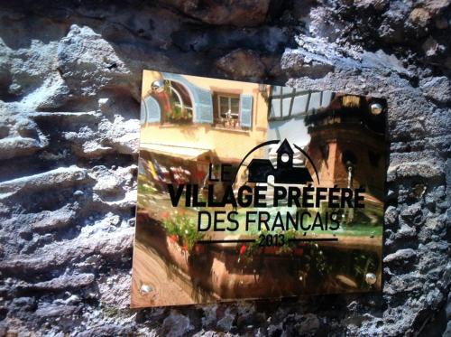 Certificado, premio, señal o documento que está expuesto en Gite St Léon à Eguisheim
